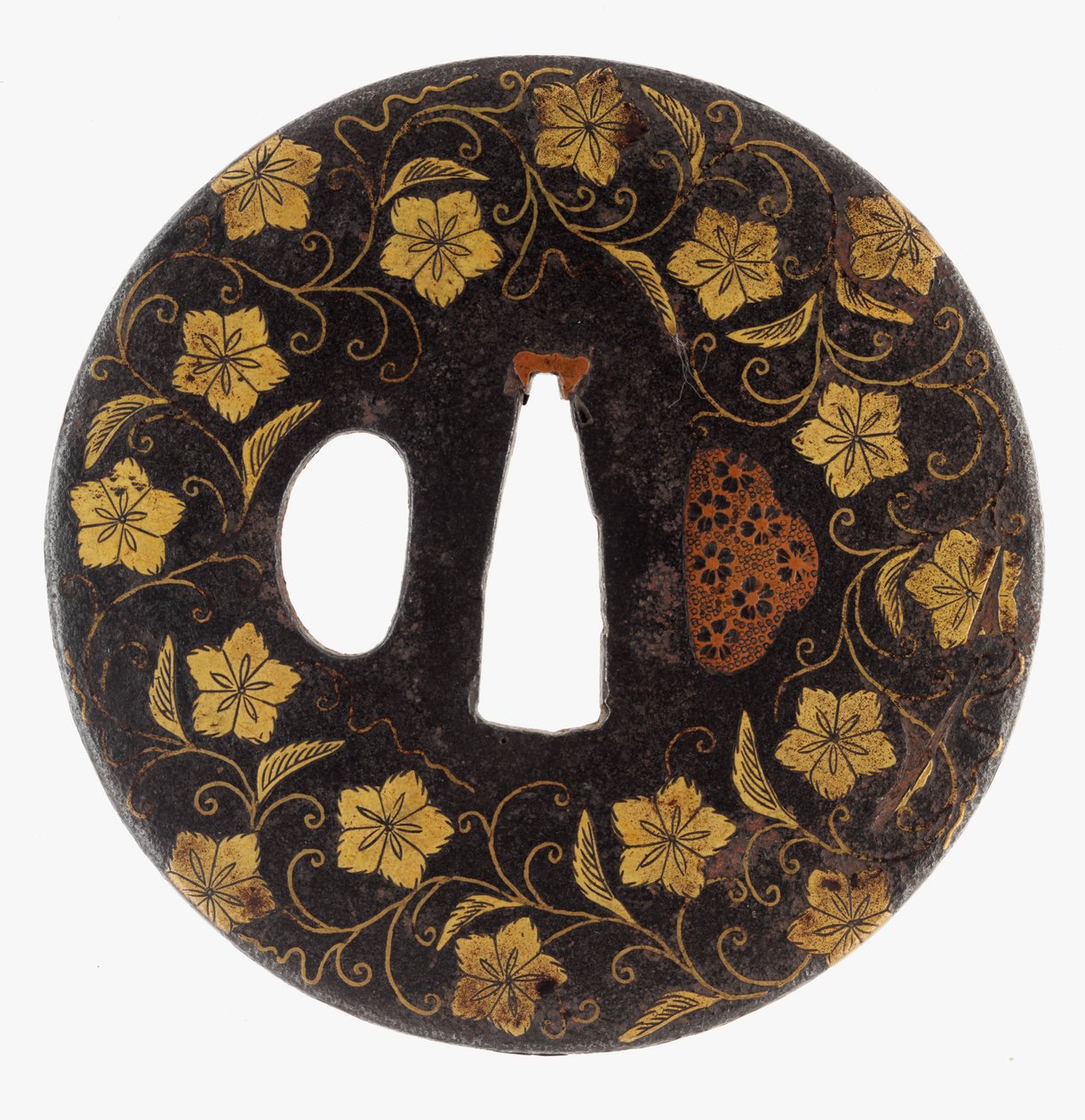 Tsuba: Virágos tekercsek alkotó: School Kaga