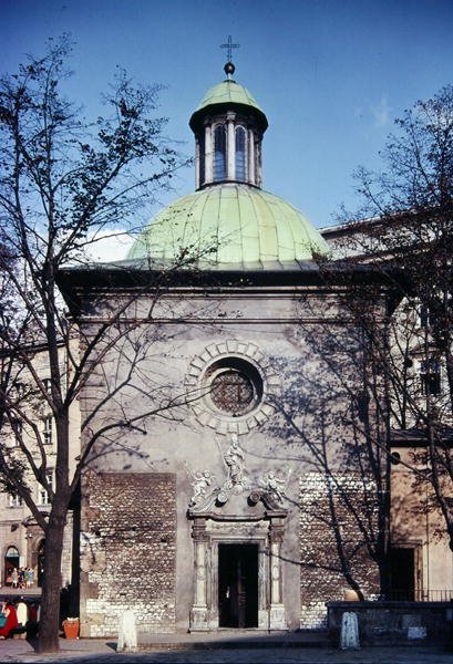Szent Adalbert-templom, eredetileg a 12. században épült, a 18. században modernizálták (fotó) alkotó: School Polish