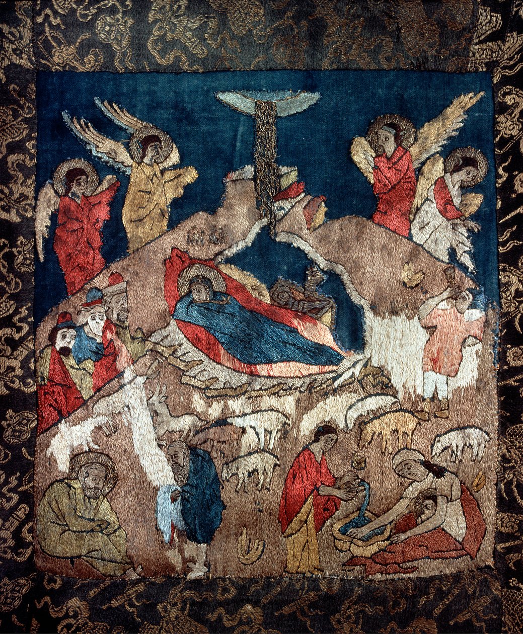 La nativite (születés) - Egy orosz mester lepel részlete, gyapjú, selyem, valamint arany és ezüst szálak alkotó: School Russian