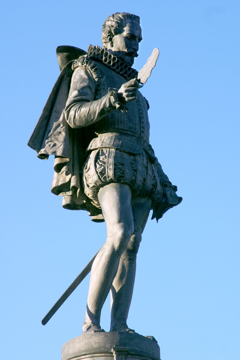 Miguel de Cervantes (1547-1616) szobra (márvány) alkotó: School Spanish