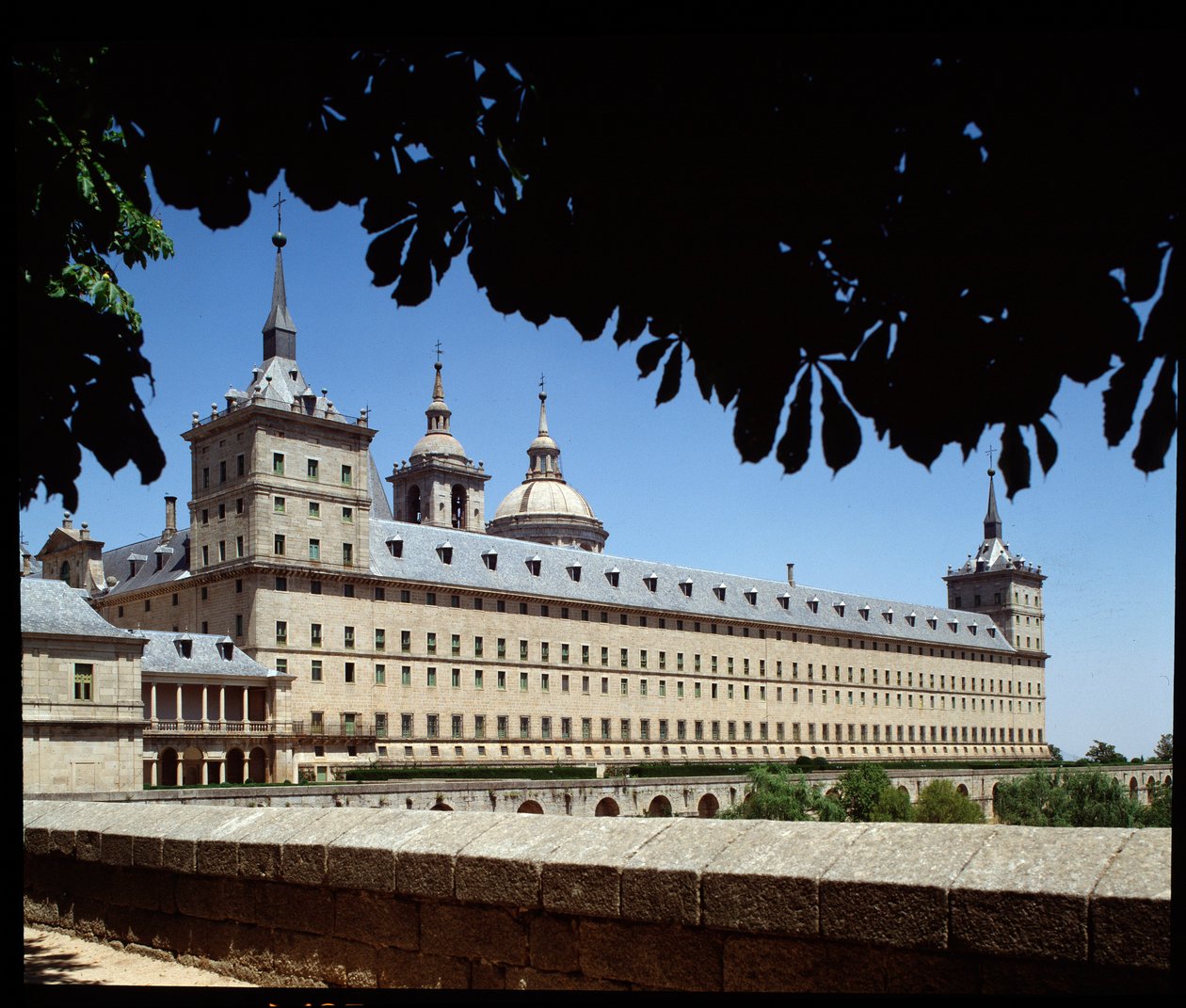 Kilátás a királyi székre alkotó: School Spanish
