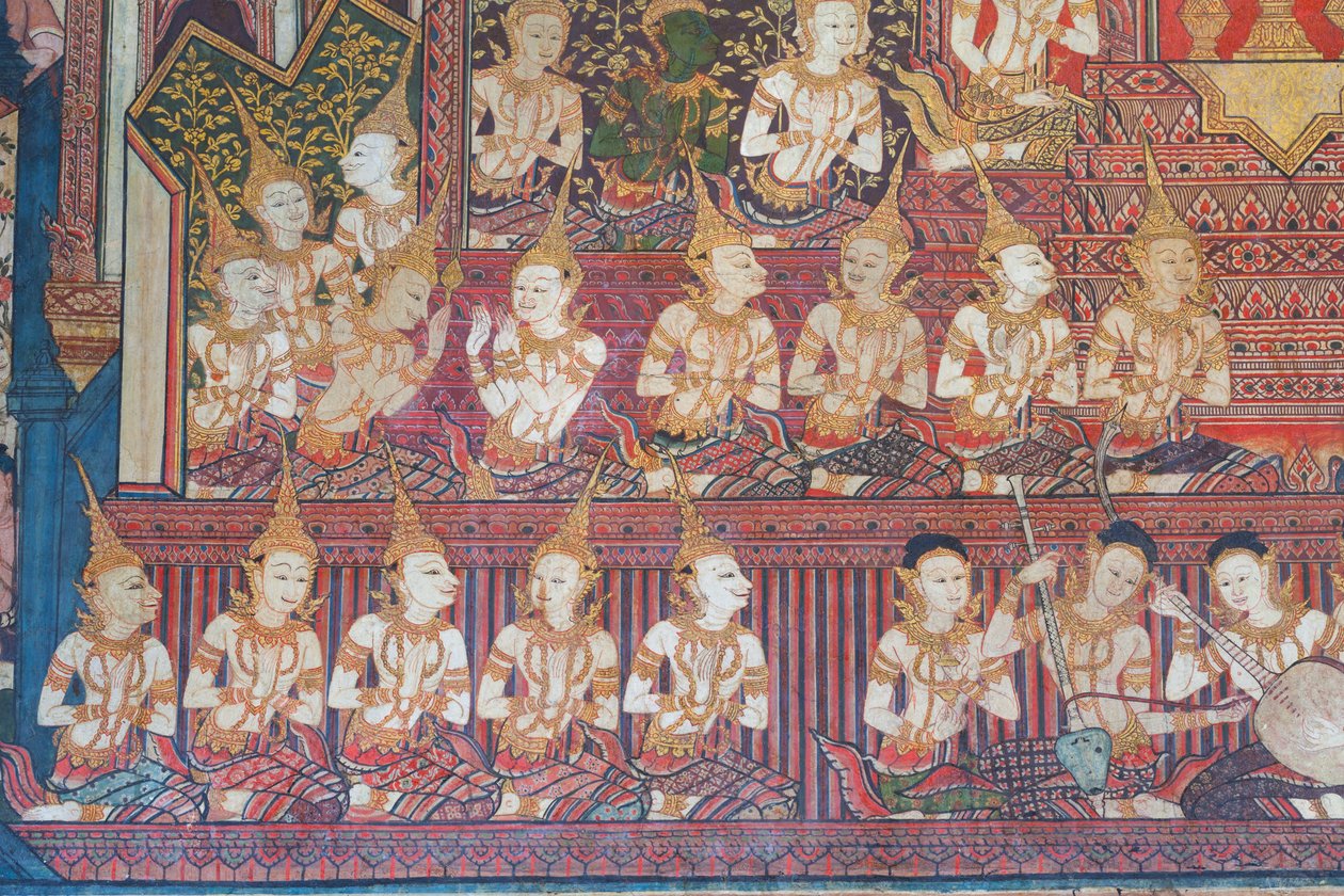 A Buddhaisawan kápolnában található falfestmények, amelyek a Bódhiszattva szülei, a Szakja klánból származó Suddhodana király és Mahamaya hercegnő királyi esküvőjének ünnepségét ábrázolják. alkotó: School Thai