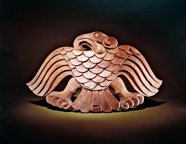 Sas nyeregdísz (fa) alkotó: Scythian