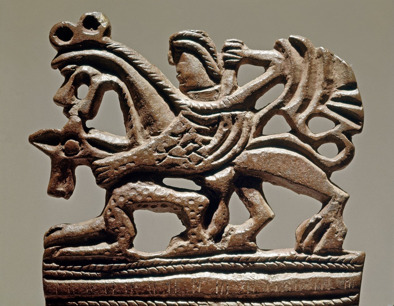 Szkíta művészet (szkíta vagy szkíta civilizáció): Apolló griffen - Kr.e. 4. század - Bronz tankdísz - Ermitázs Múzeum, Szentpétervár alkotó: Scythian