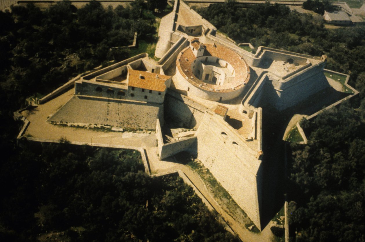 Négyszögletes erőd Antibes-ben, Vauban erődítménye (17. század). alkotó: Sebastien Le Prestre de Vauban