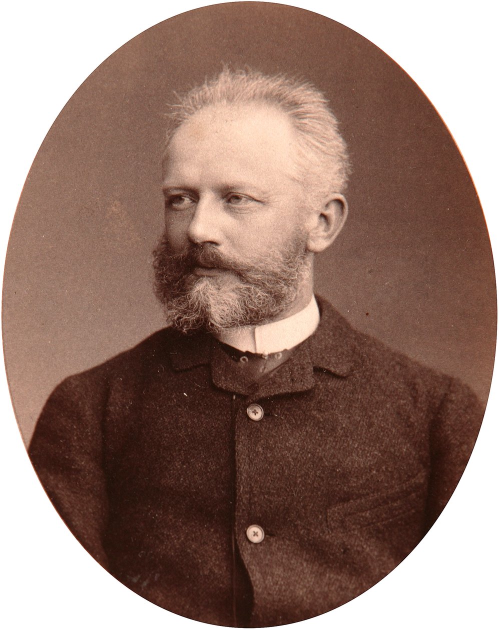 Piotr Csajkovszkij (Piotr Piotr Petr Ilitch Csajkovszkij) (Csaikovskij, Csajkovszkij) (1840-1893) zeneszerző portréja. Albumin Fotó: Szergej Lvovics Levitsky (1819-1898) alkotó: Sergei Lvovich Levitsky