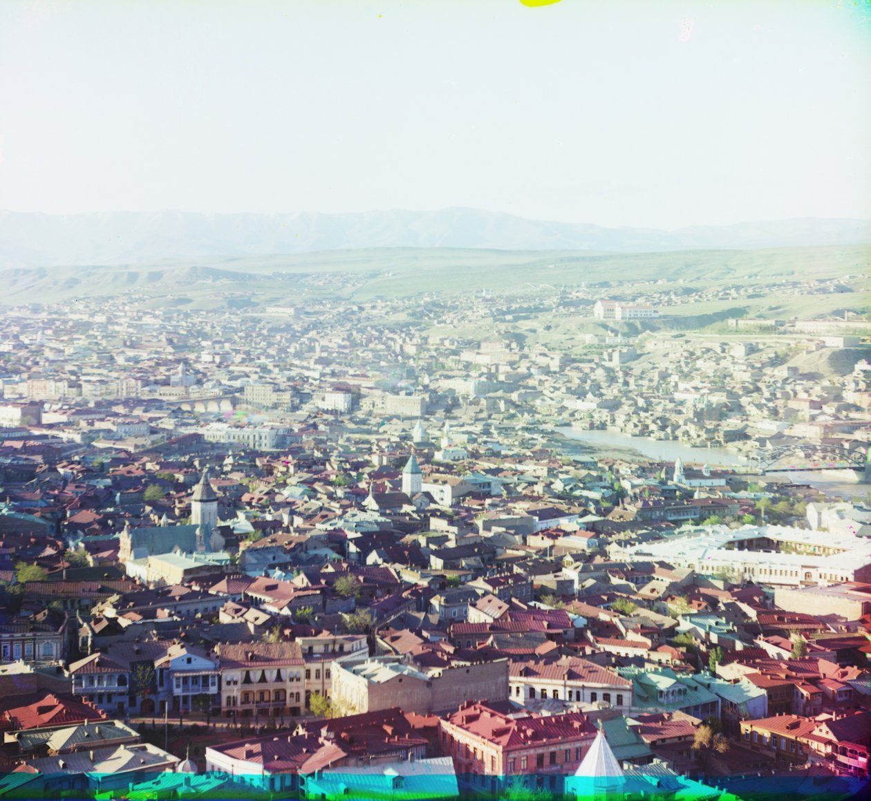 Tiflis (ma Tbiliszi) kilátása a Szent Dávid-templom területéről, 1905-1915 alkotó: Sergey Prokudin Gorsky