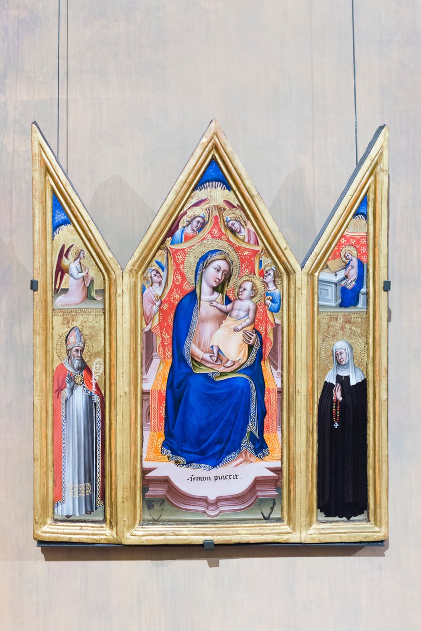 Triptichon, a trónoló Madonna és a gyermek angyalokkal (középen), az Angyali üdvözlet angyala és Szent Ágoston (balra), a Szűzanya és a Szent Mónika (jobbra) alkotó: Simone dei Crocifissi