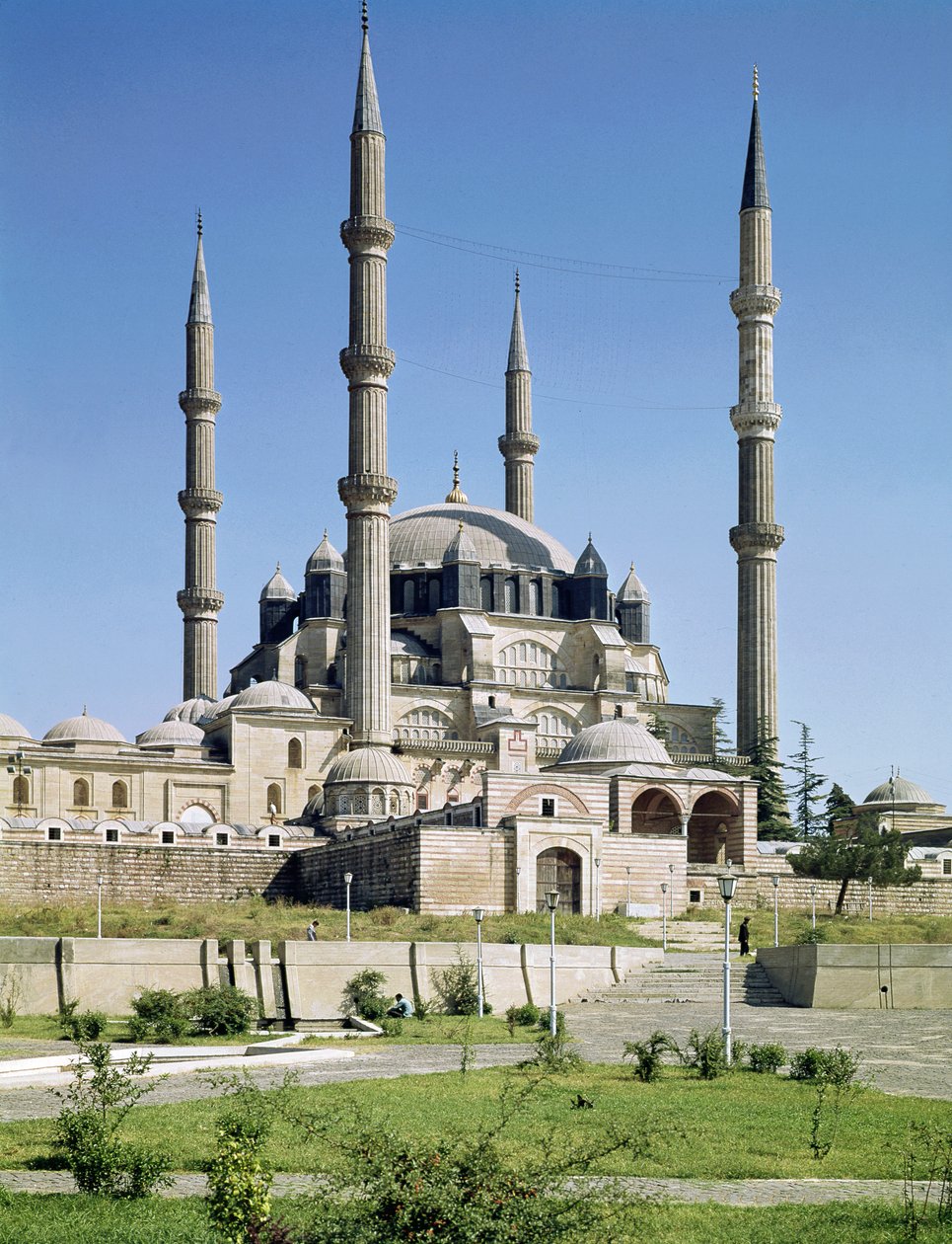 Kilátás a mecsetre, oszmán, 1569-75 körül épült alkotó: Sinan