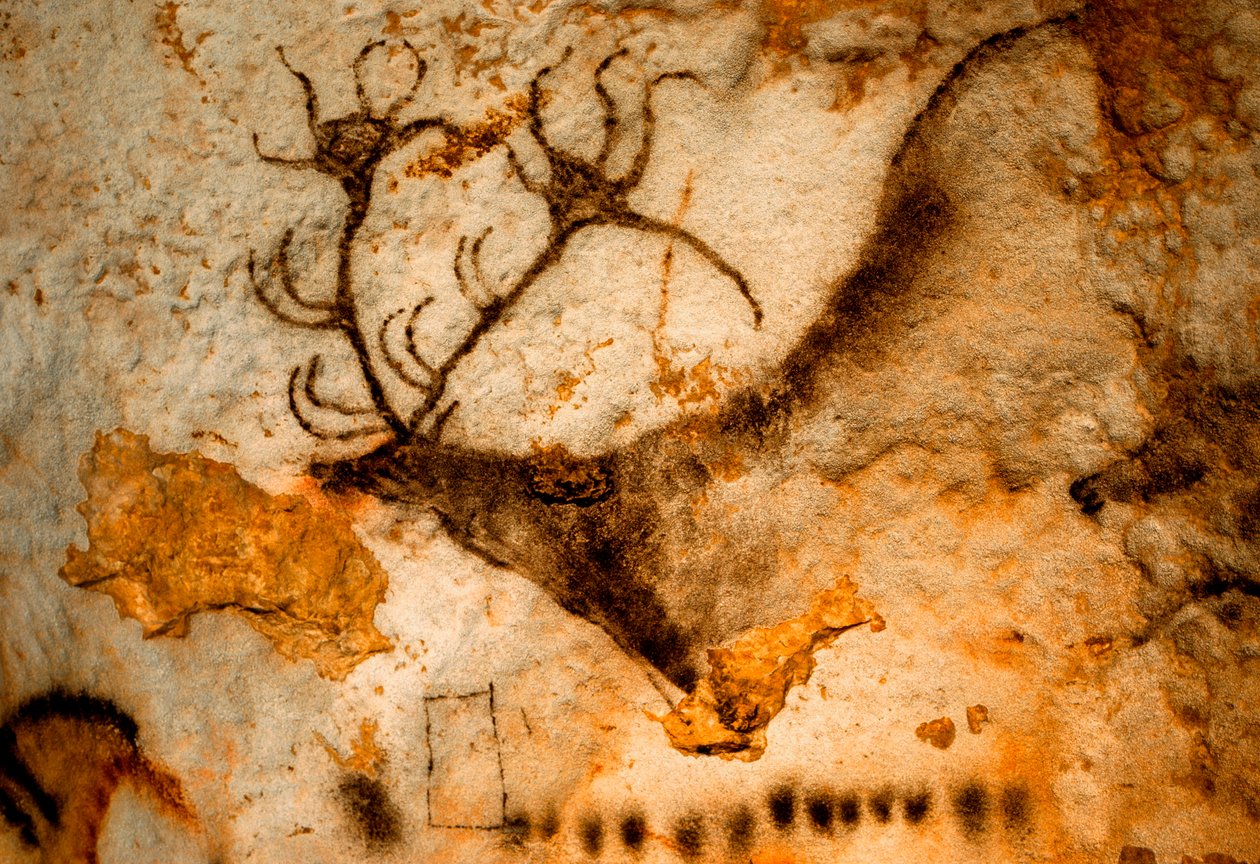 Kilencágú agancsos gímszarvas őskori festménye a franciaországi Lascaux-barlangban. alkotó: Sisse Brimberg
