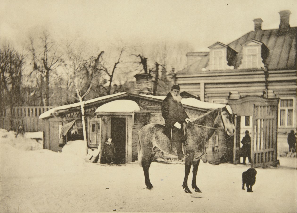 Lev Tolsztoj orosz író lóháton, Moszkva, Oroszország, 1900-as évek alkotó: Sophia Andreevna Tolstaya