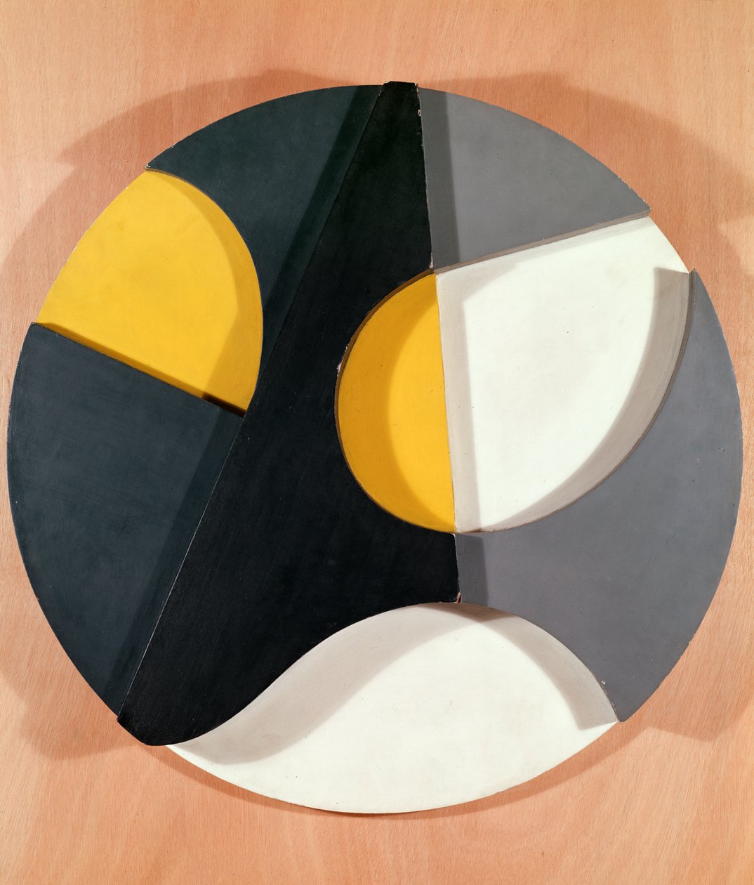 Dombormű 4 szintes, 1936 (festett fa) alkotó: Sophie Taeuber Arp