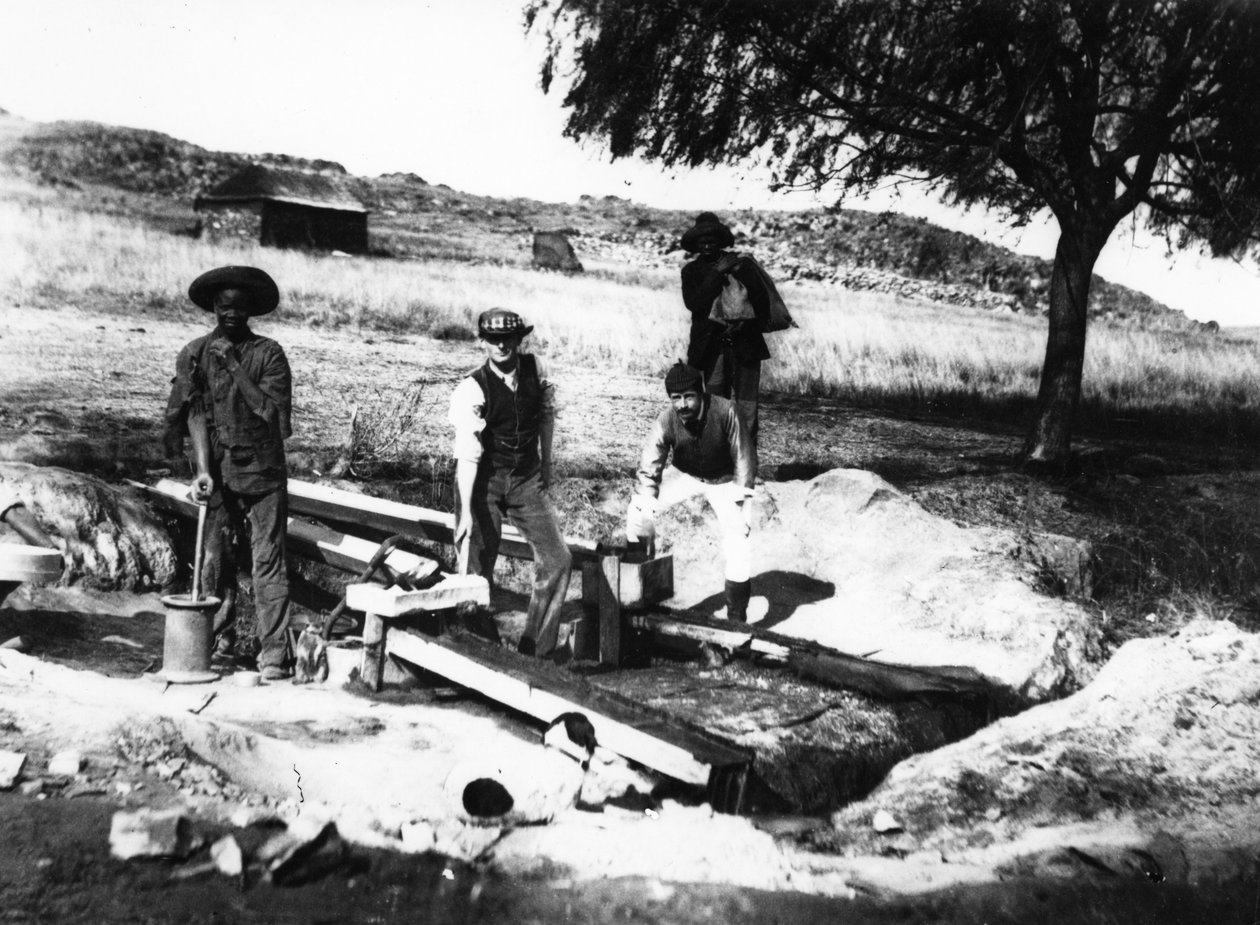 Panning Out Johannesburgban, 1900 körül alkotó: South African Photographer