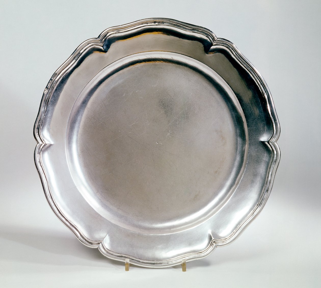 sekély tál, spanyol, 1736 (ezüst) alkotó: Spanish School