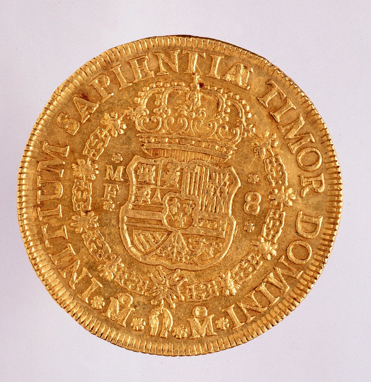 Arany érme (8 ecu) Spanyolországból: V. Fülöp (Filippo vagy Philippe) uralkodása (1700-1746). 1739 átm. 3,6 cm Nápoly, museo archeologico alkotó: Spanish School