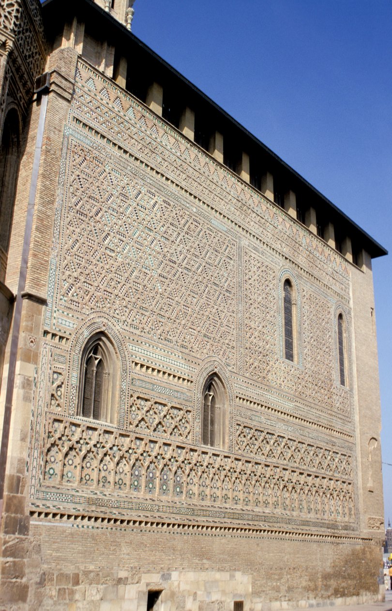 Spanyolország, Zaragossza. La Seo, Mudejar Wall. alkotó: Spanish School