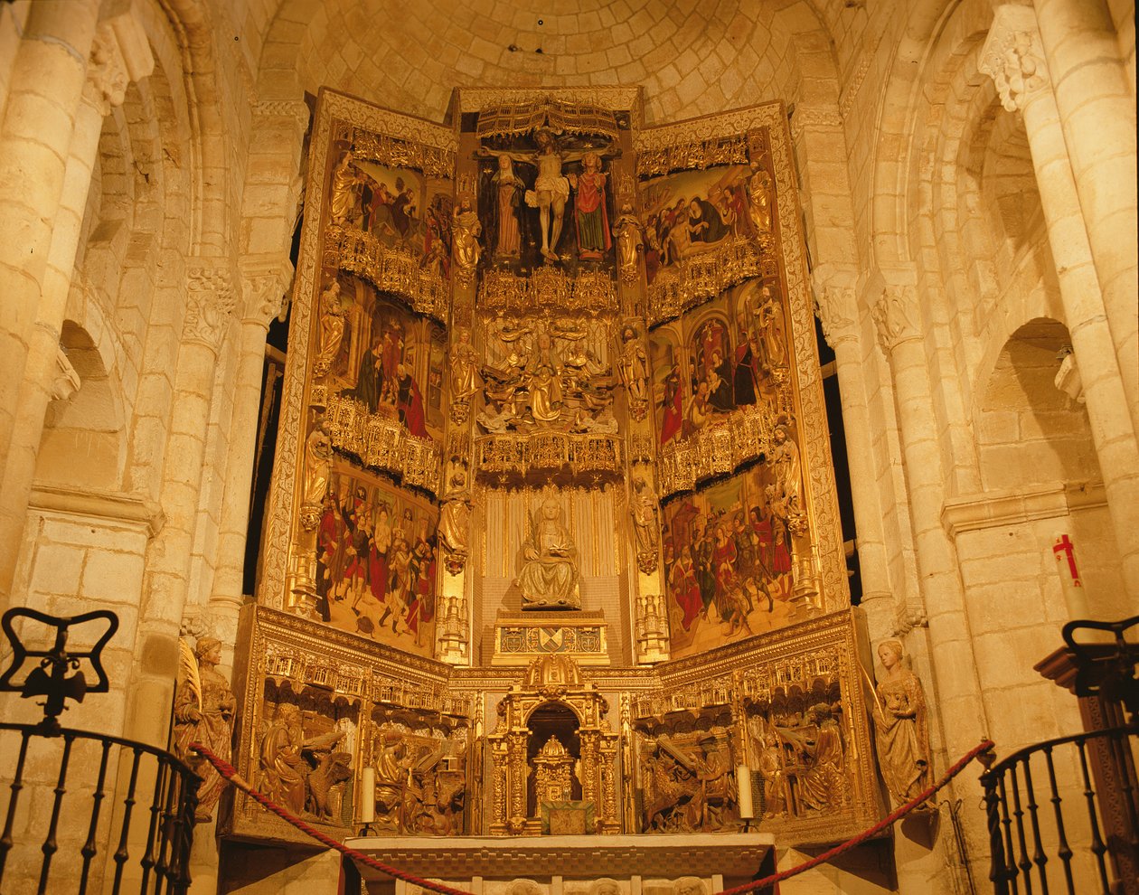 Az oltárkép a kollégiumi templomban alkotó: Spanish School