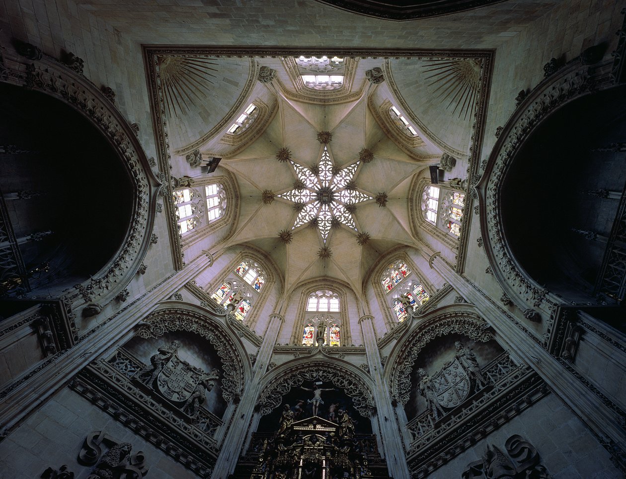 A Capilla del Condestable mennyezete, 15. század vége alkotó: Spanish School