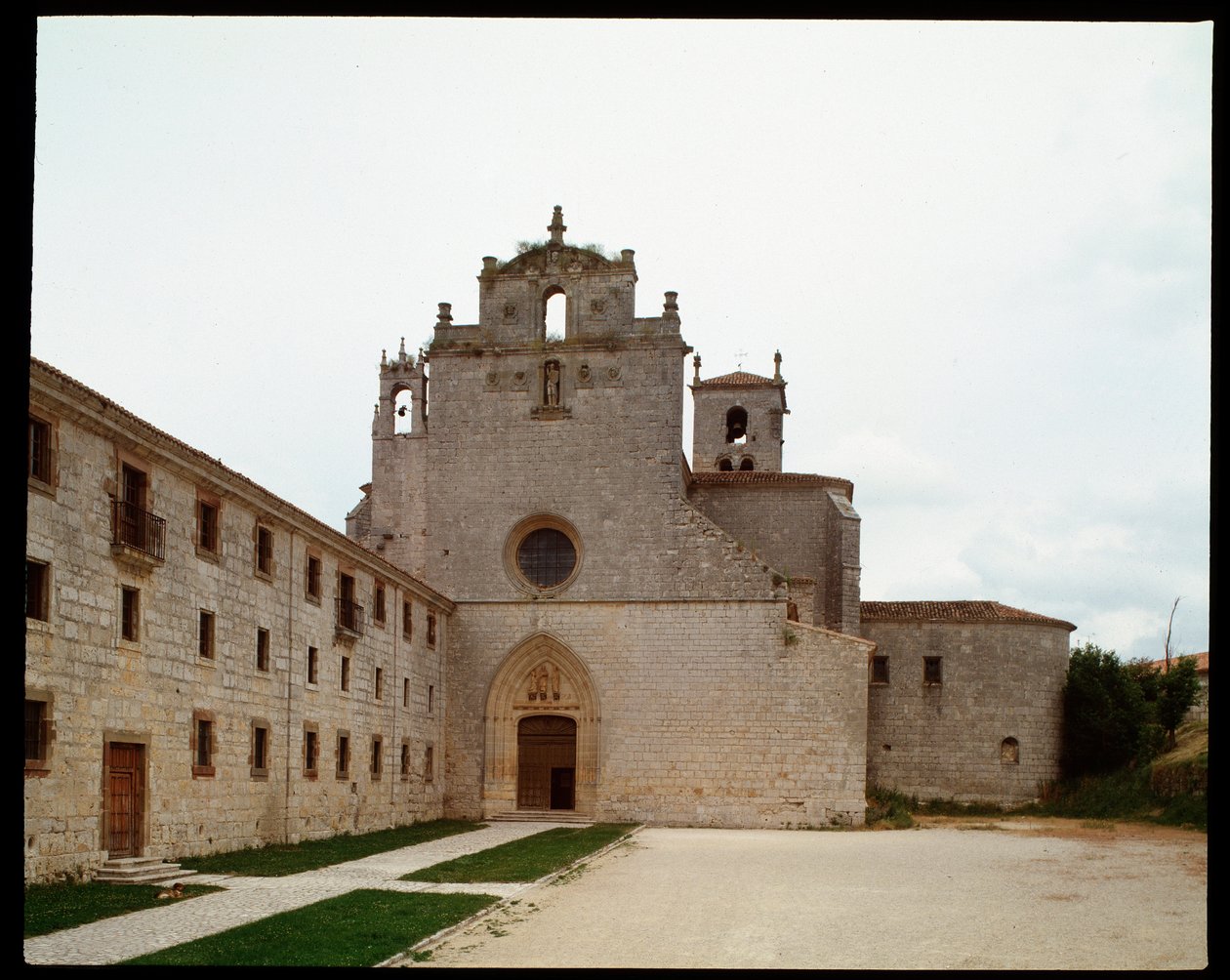 Kilátás a San Pedro de Cardena kolostorra, ahol El Cid és Dona Jimena maradványai hevertek alkotó: Spanish School