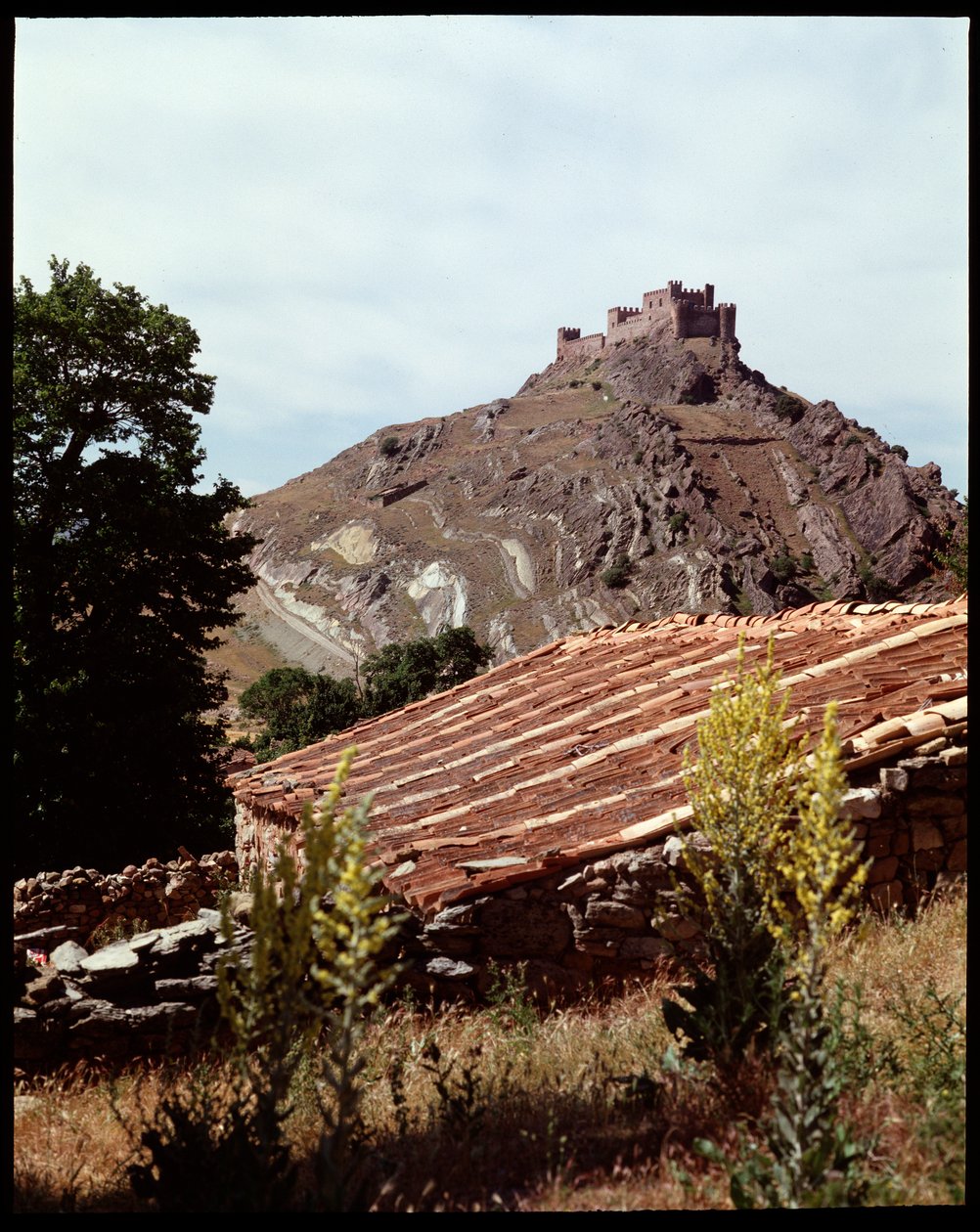 Kilátás a várra, 9-12 alkotó: Spanish School