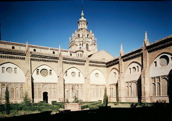 Kilátás a kolostorokra, épült 1504-29 alkotó: Spanish School