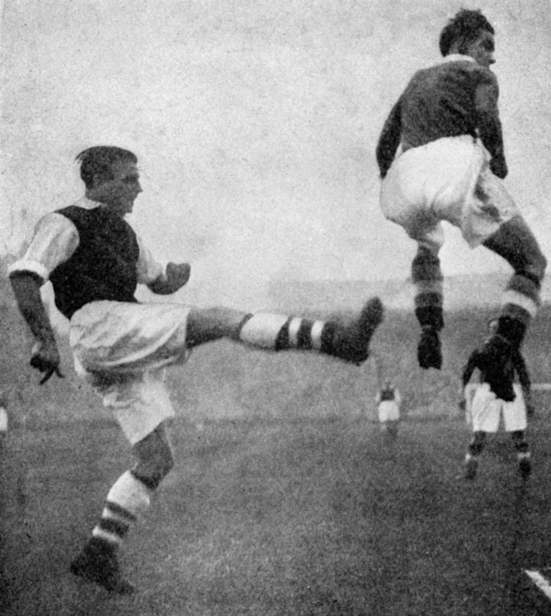 Akció egy Arsenal–Chelsea labdarúgó-mérkőzésről, c1936-c1944 alkotó: Sport and General