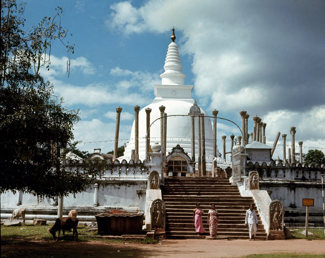 Kilátás a Thuparamaya dagoba alkotó: Sri Lankan School