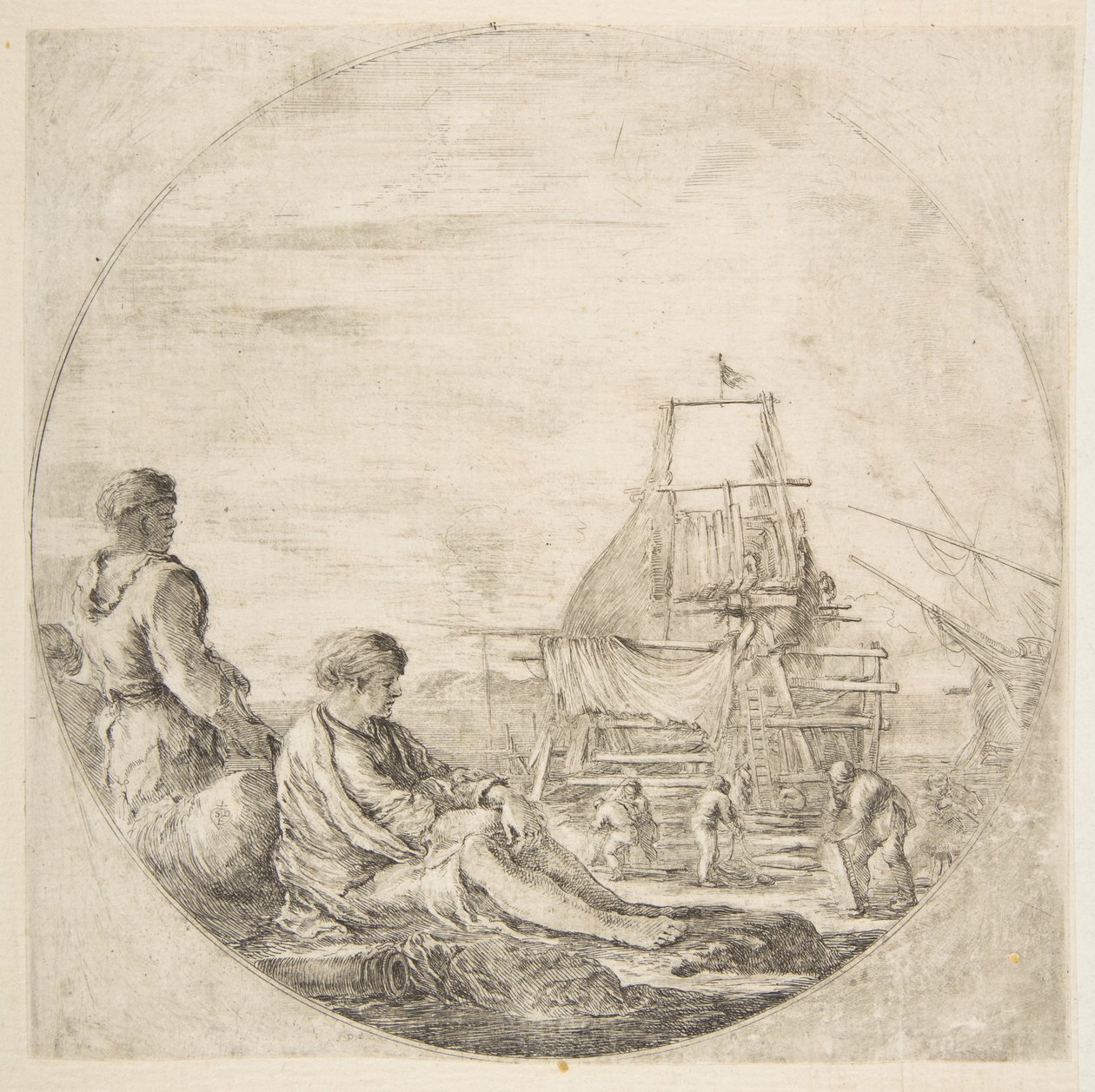Egy ülő fehér matróz és egy álló fekete matróz, az emberek hajót építenek a háttérben..., kb. 1660. alkotó: Stefano della Bella