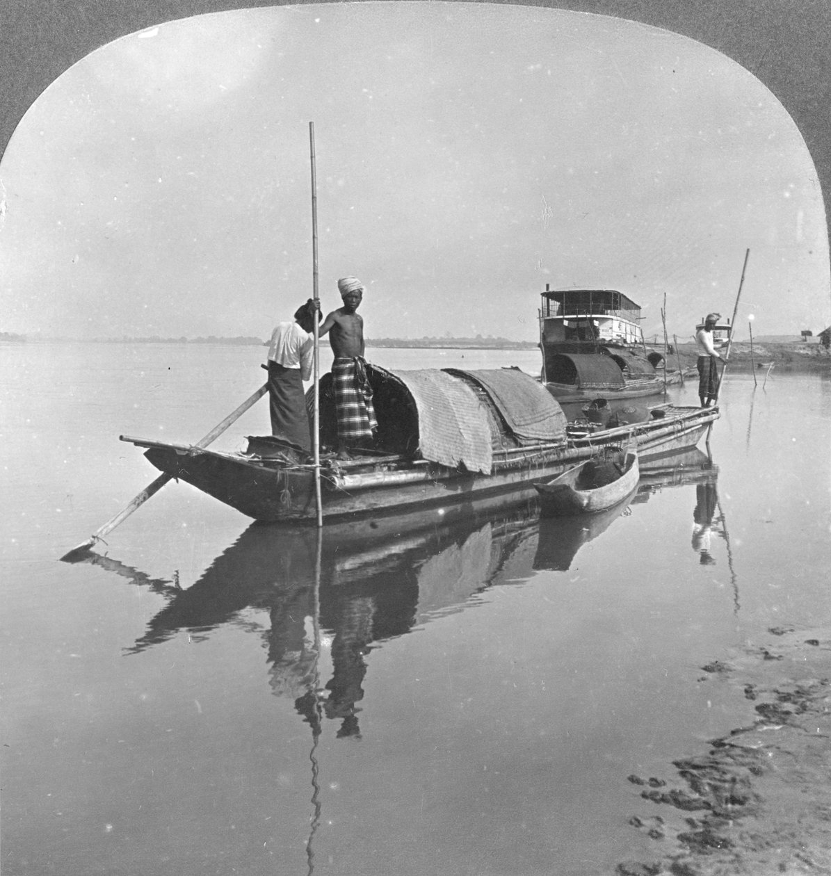 Burmai hajó az Irrawaddy folyón, Burma, 1908 alkotó: Stereo Travel Co