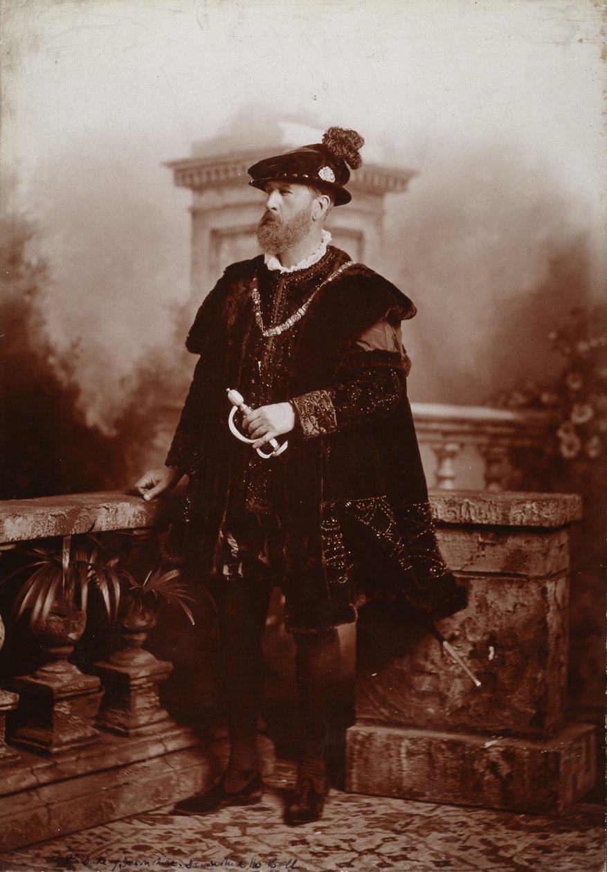 Spencer Compton Cavendish, Devonshire 8. hercege, mint V. Károly császár, Devonshire hercegnője gyémánt jubileumi bálja a Devonshire House-ban alkotó: Studio Lafayette