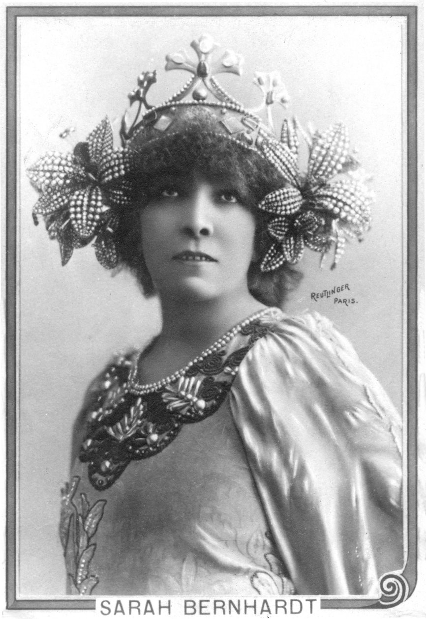 Henriette Rosine Bernard, más néven Sarah Bernhardt (1844-1923) „A távoli hercegnő” szerepében, Edmond Rostand színdarabja (f/w fotó) alkotó: Studio Reutlinger