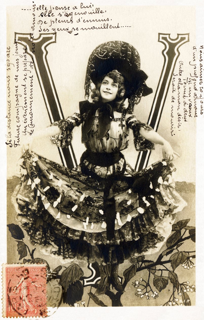 V: Mariette Sully, Belga szoprán a Belle Epoque-ból - Színházak: Bouffes Parisiennes, Menus Plaisirs, Gaite, Párizs - Ábécé képeslapon alkotó: Studio Reutlinger
