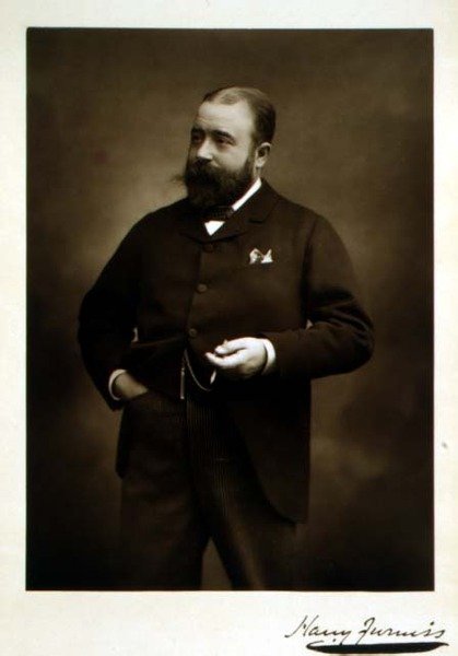 Harry Furniss (1854-1925), illusztrátor és karikaturista, portréfotó (f/w fotó) alkotó: Studio Walery