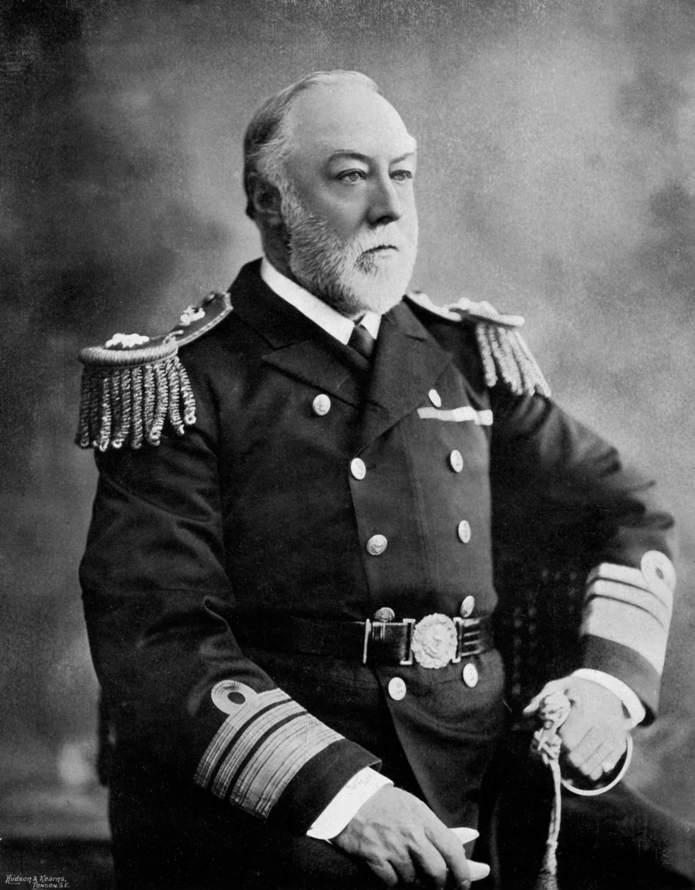 Sir Henry Fairfax admirális, brit haditengerészeti tiszt, 1896. alkotó: Symonds and Co