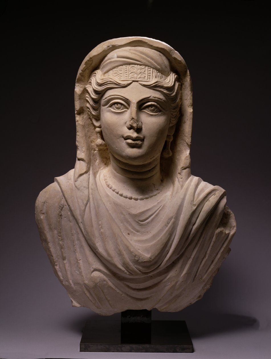 Női mellszobor, Palmyra, Kr. u. 2. század közepe (mészkő) alkotó: Syrian