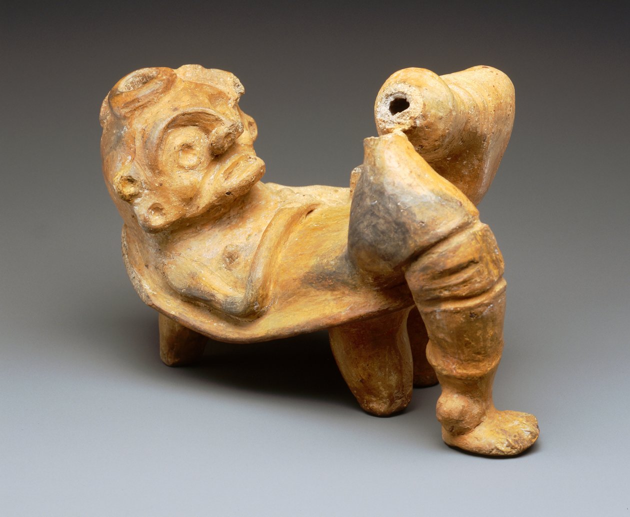 Fekvő alak (kerámia) alkotó: Taino Culture