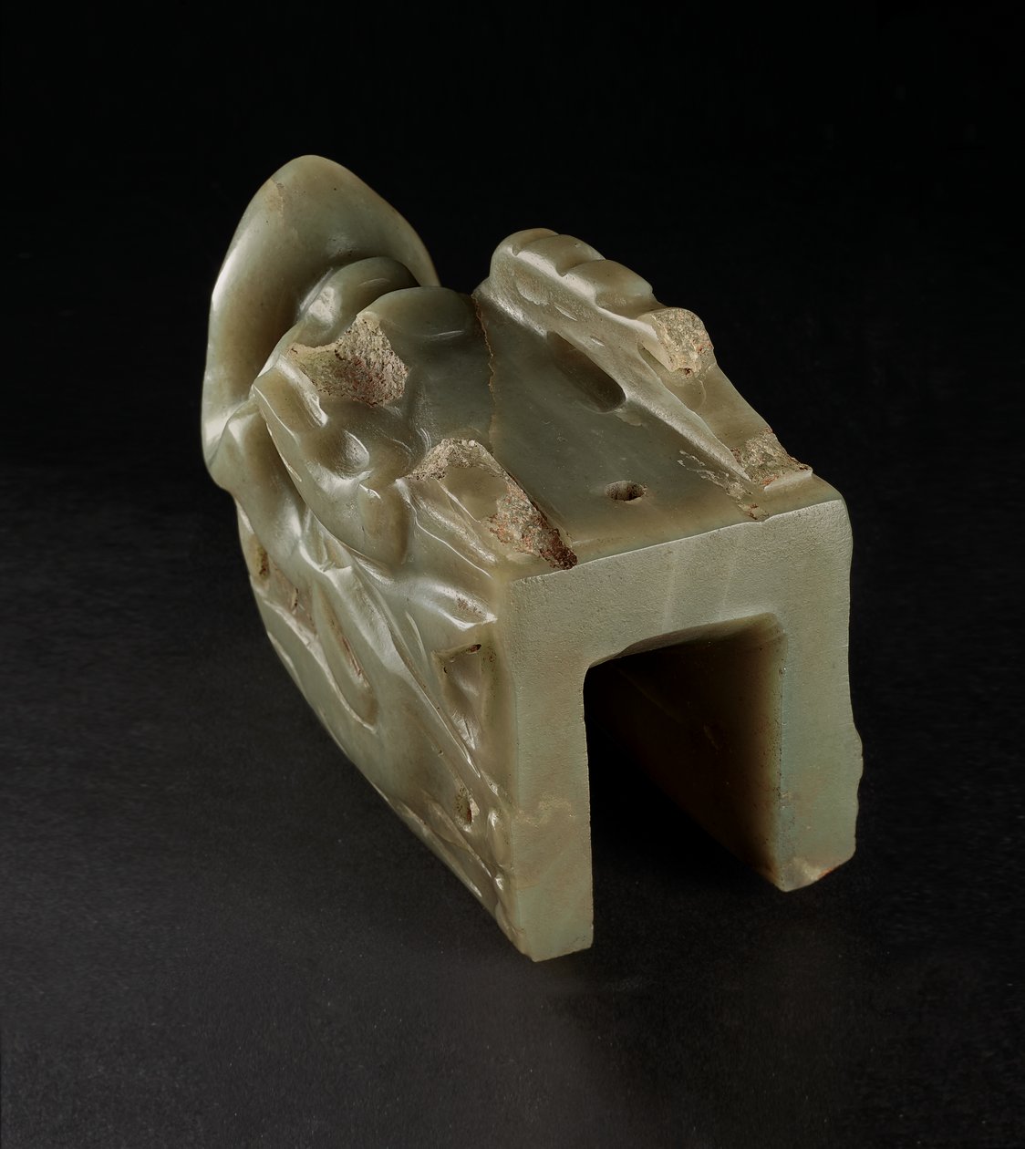 A Junkunc Jade Sárkányfej (jade) alkotó: Tang Dynasty Chinese School