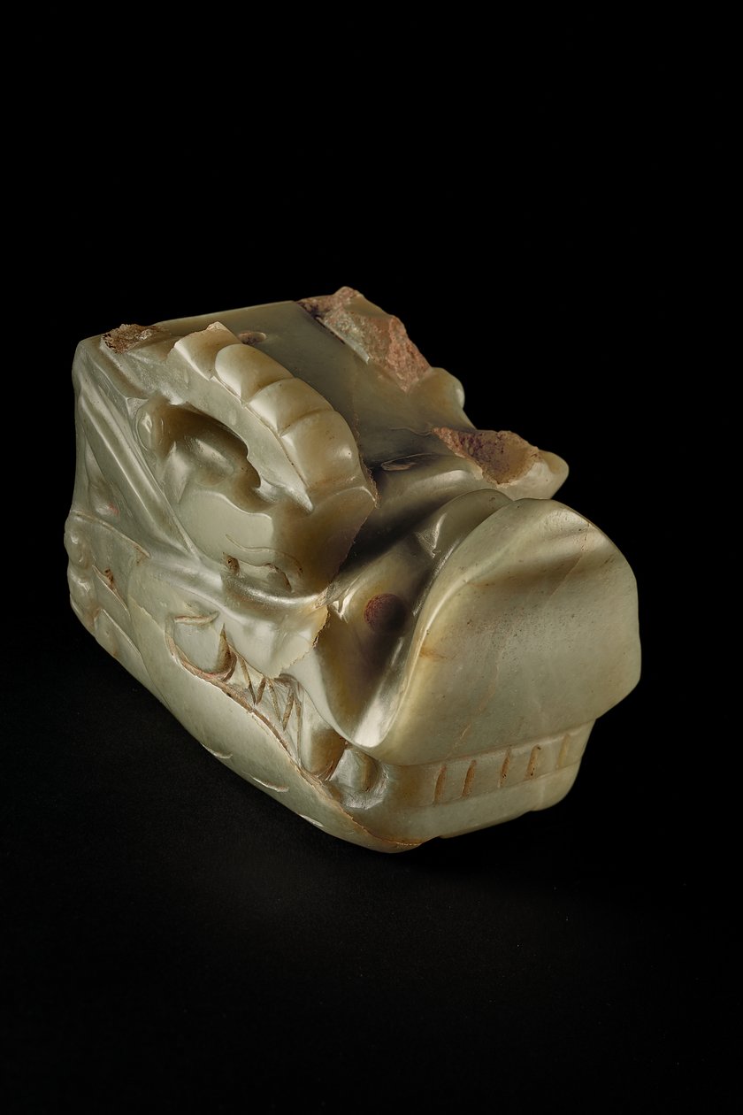 A Junkunc Jade Sárkányfej (jade) alkotó: Tang Dynasty Chinese School