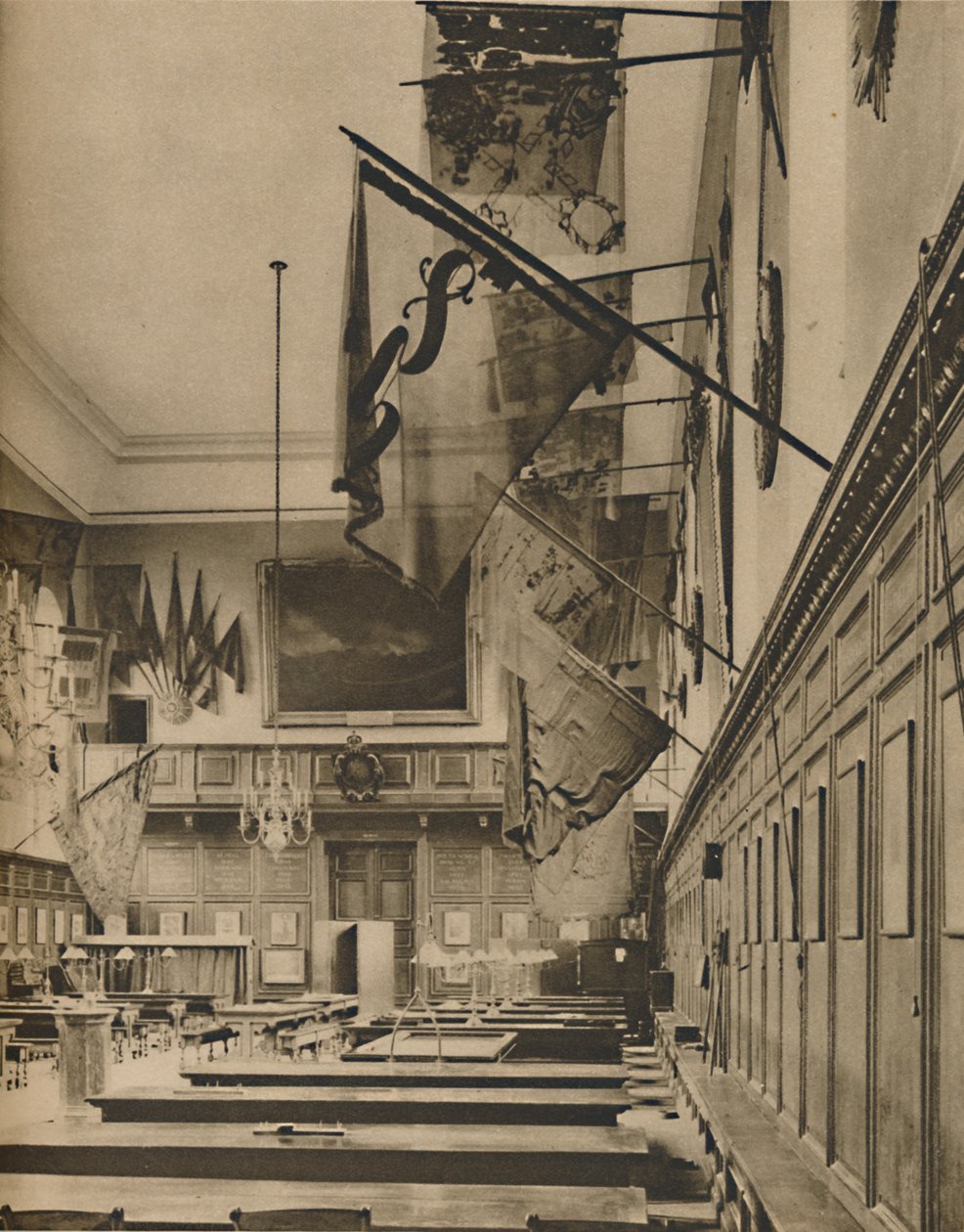 Ahol a nyugdíjasok dicsőségesen rongyos színek alatt vacsoráznak, 1935. alkotó: Taylor