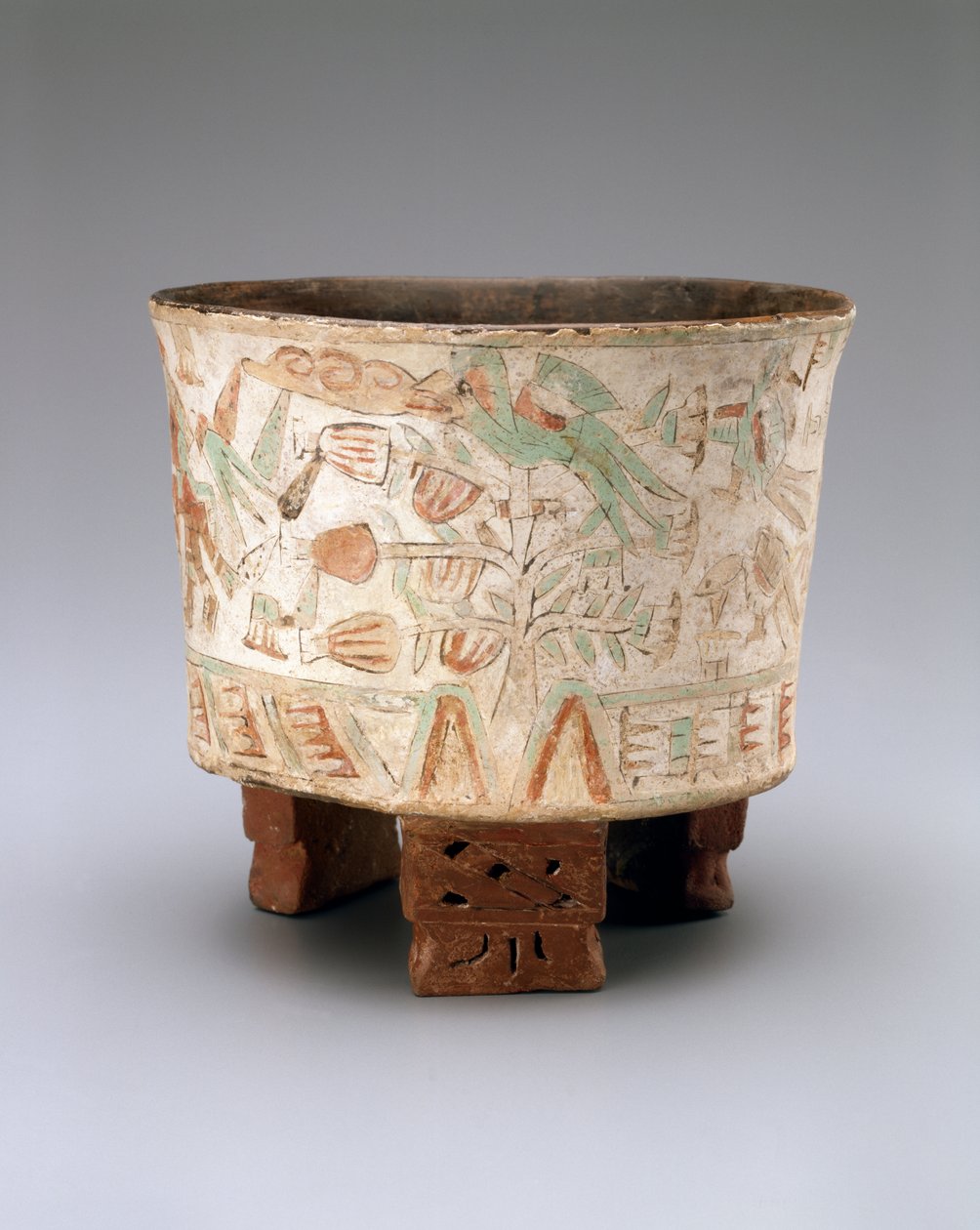 Állványváza két fújtatóval és Quetzal madarakkal a kakaófákban, késői Xolalpan, 550-650 (festett stukkós cserépedény) alkotó: Teotihuacan Teotihuacan
