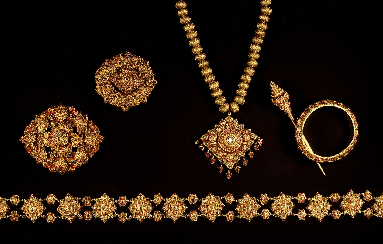 Ékszerek, Ayutthaya időszak (1350-1767), 17-18. század (arany és drágakövek) alkotó: Thai School