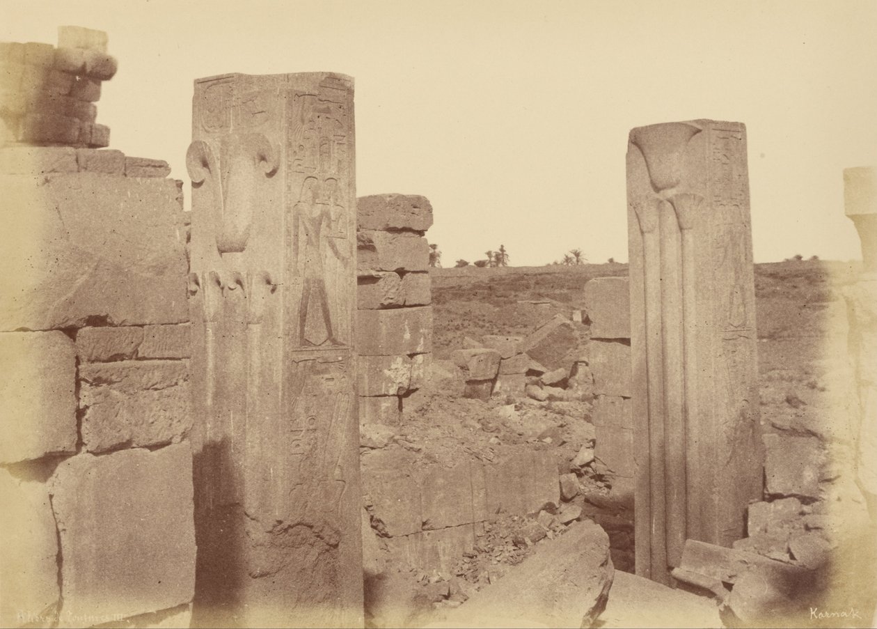 (Karnak, Thotmes IIIs Lotus oszlopok) alkotó: Théodule Devéria