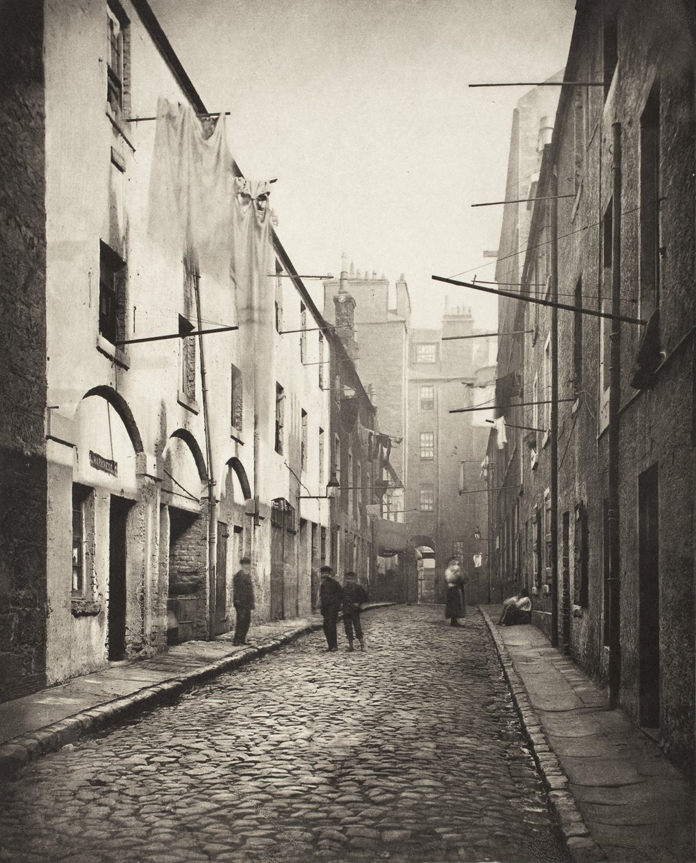 Broad Close, High Street 167. (3. szám) alkotó: Thomas Annan