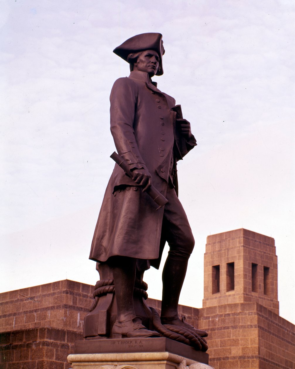 James Cook kapitány szobra, 1914 alkotó: Thomas Brock