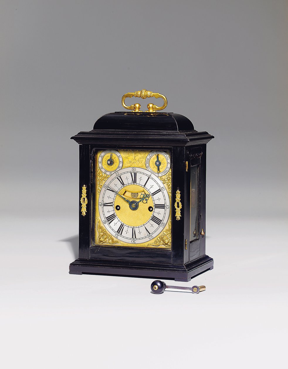 William és Mary ütős asztali óra húzónegyed ismétléssel, sz. 167, 1690 körül (ébenfa és aranyozott fém) (lásd még: 867496-7) alkotó: Thomas Tompion