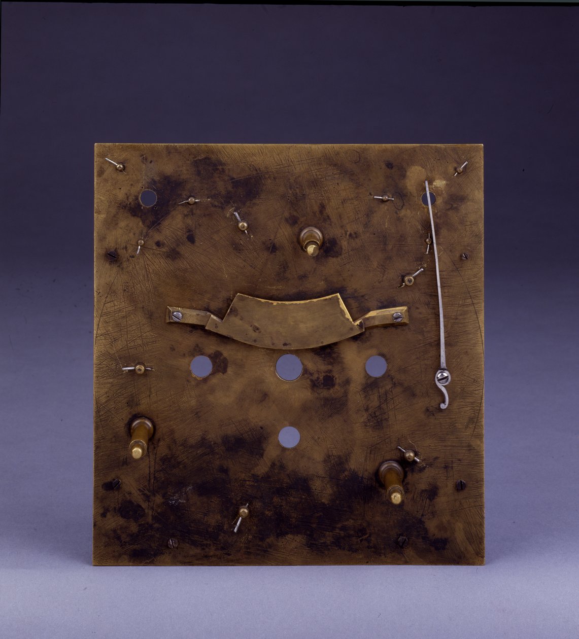 Részlet egy miniatűr feltűnő konzolos óra 3. sz. 222, 1695 körül alkotó: Thomas Tompion