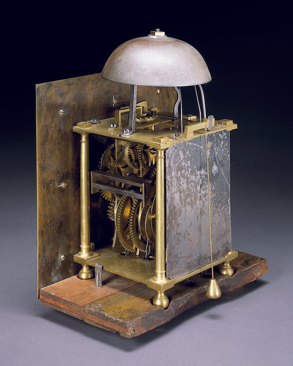 A II. Károly harmincórás tokos óra működése, 1680 körül alkotó: Thomas Tompion