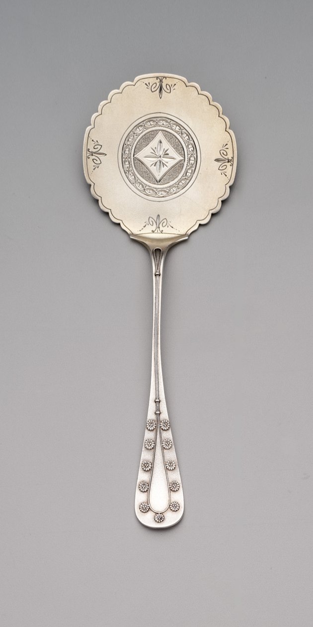 "Daisy" mintás hajdina torta szerver, 1875-80 körül (ezüst és aranyozott) alkotó: Tiffany and Company