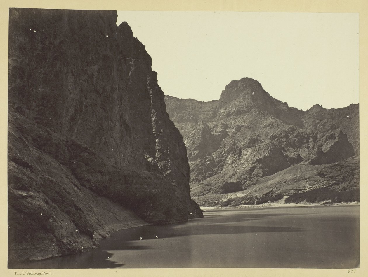 Black Cañon, Colorado folyó, lentről nézve a 7-es tábor közelében. Felfedezések Nevadában és Arizonában, 1871-es expedíció. Hadnagy Geo. M. Wheeler, parancsnok. alkotó: Timothy O