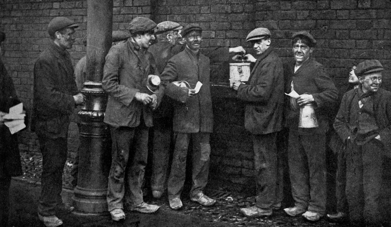 Szavazás a szénsztrájk mellett, Wheatsheaf Colliery, Pendlebury, 1912. január, 1920. alkotó: Topical Press Agency